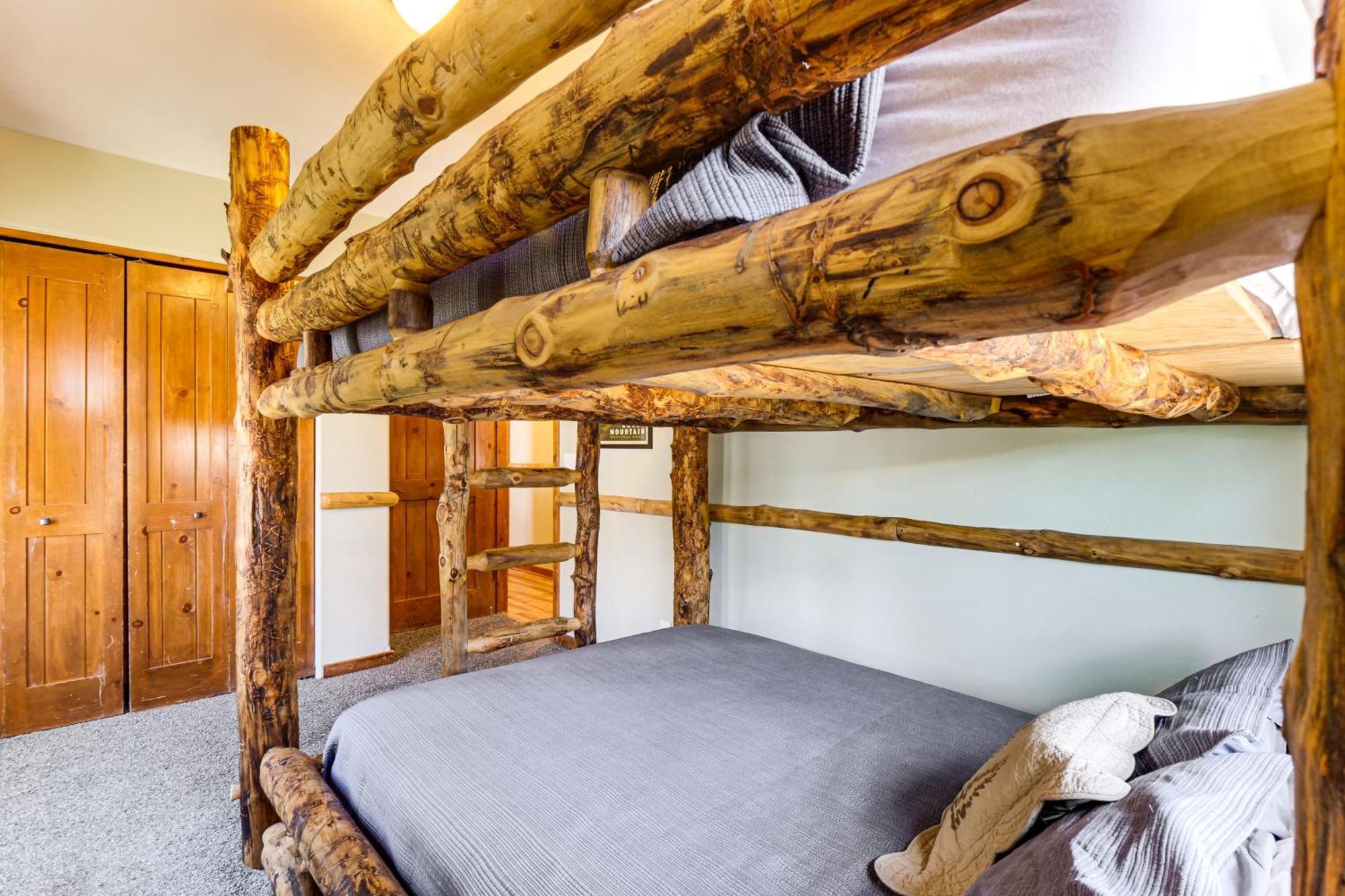 Breck Condo With Pool And Hot Tub Access Walk To Lift Breckenridge Eksteriør bilde