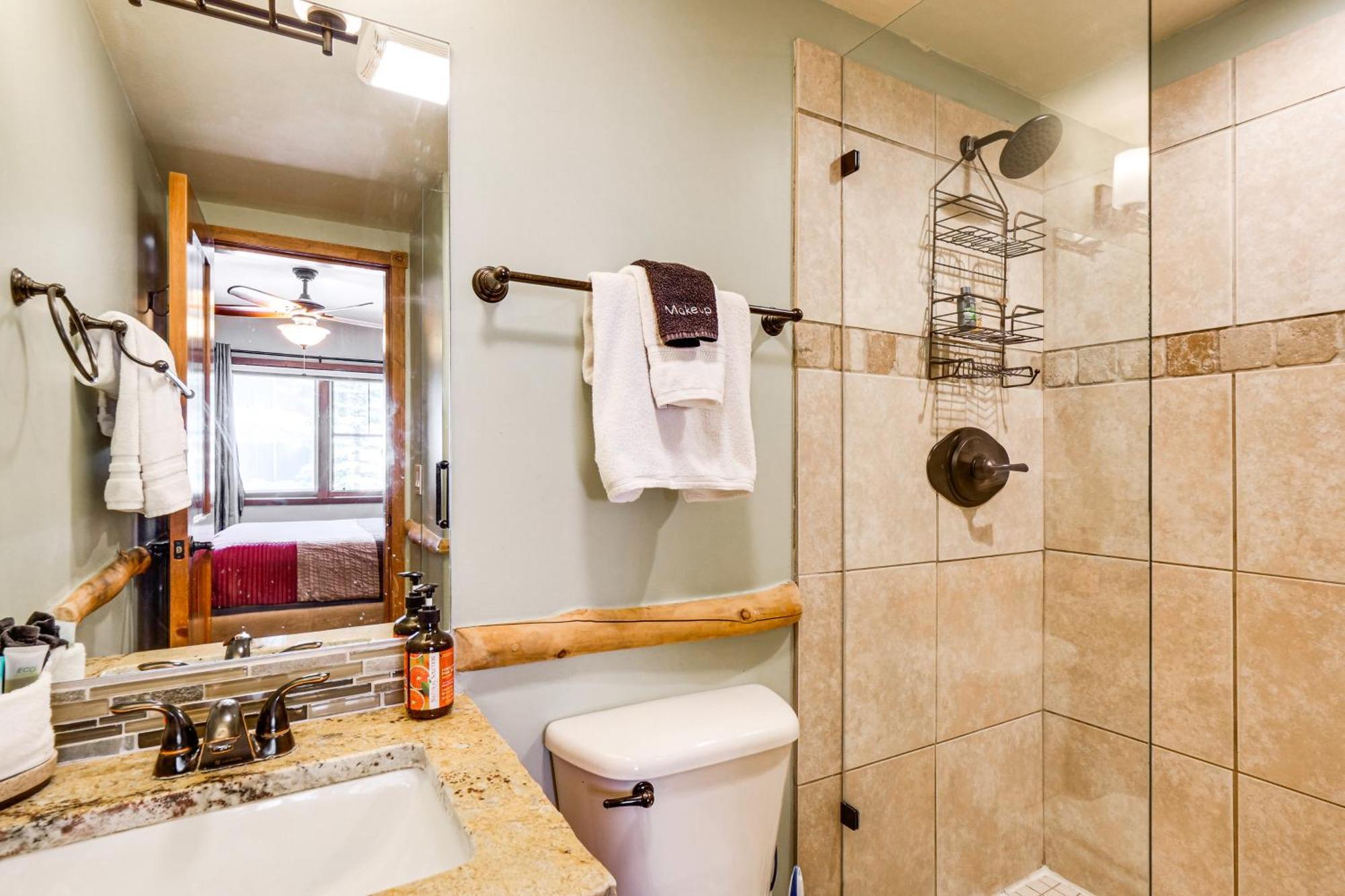 Breck Condo With Pool And Hot Tub Access Walk To Lift Breckenridge Eksteriør bilde